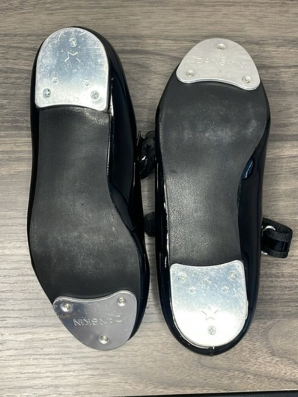 Danskin Girls Tap Shoes, Sz 1 - Picture 3 of 3